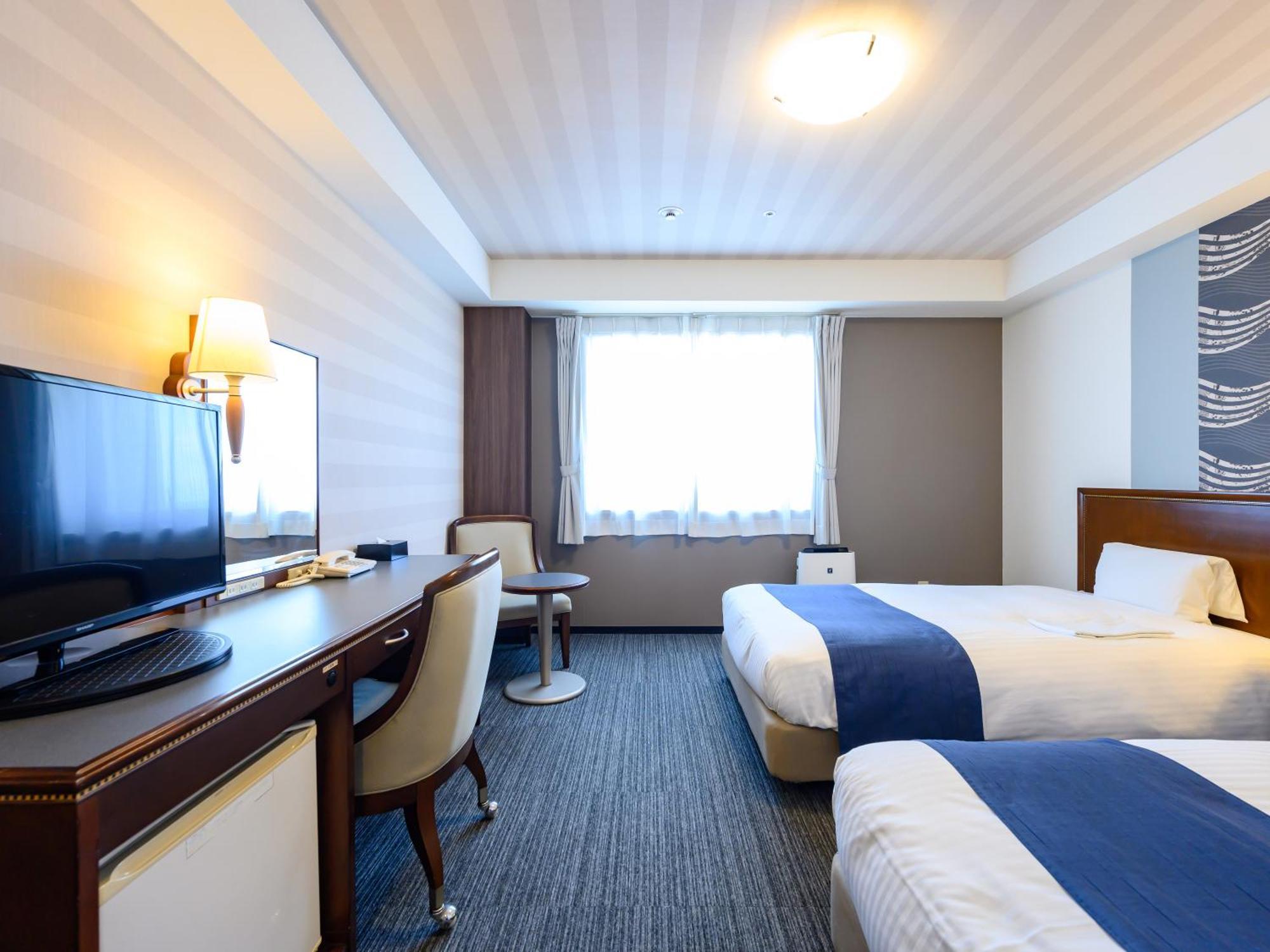 Hotel Green Park Цу Экстерьер фото