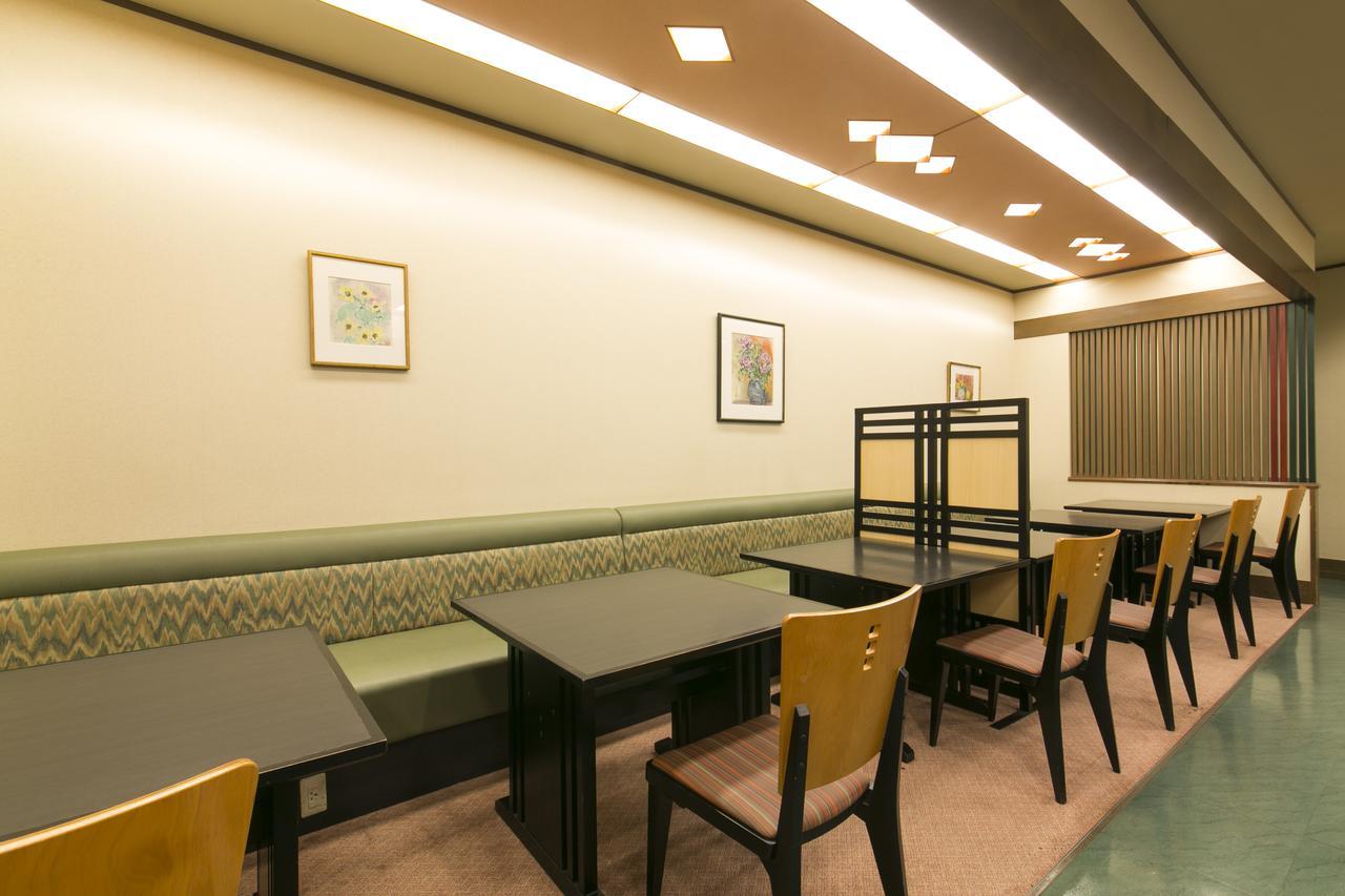 Hotel Green Park Цу Экстерьер фото